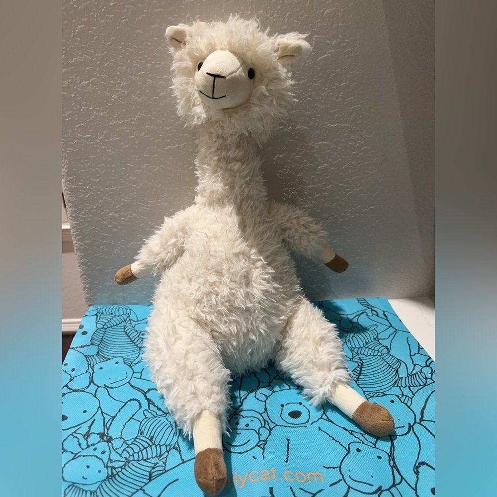 Authentic NWT Jellycat Alonso Alpaca Retired Rare Plush Animal ONLY ONE